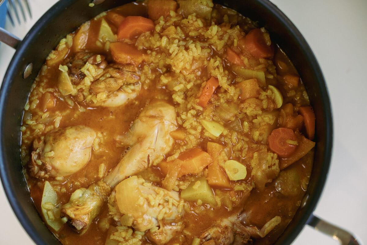 Orientalische Paella, Kochen im Wohnmobil, Campingküche